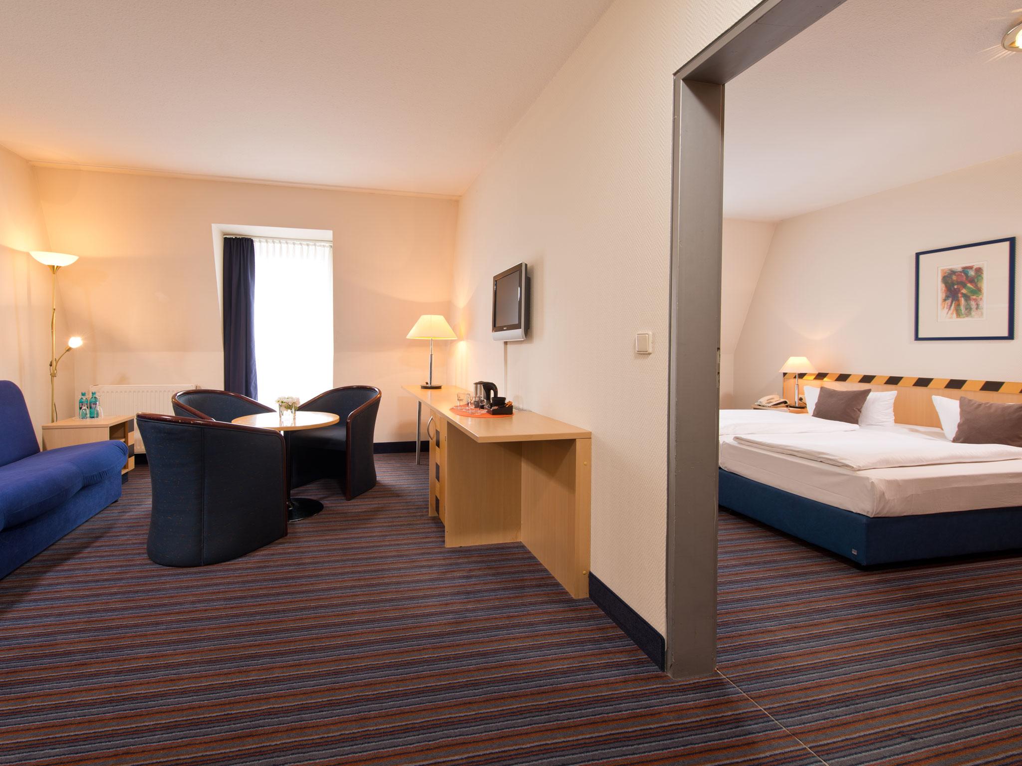 Achat Elbufer Hotel 4*
